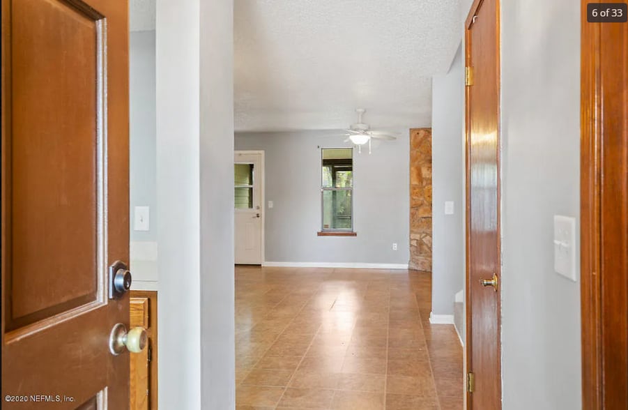 Building Photo - 11211 Windtree Dr