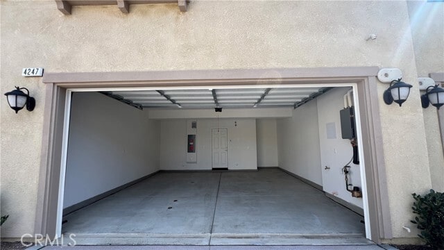 Building Photo - 4247 S Hermosa Paseo