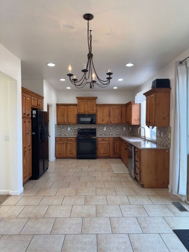 Building Photo - Coming Soon – Beautifully Upgraded North Valleys Rental!