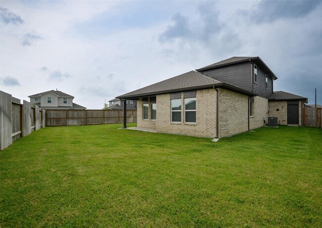 Building Photo - 1055 Llano Trl