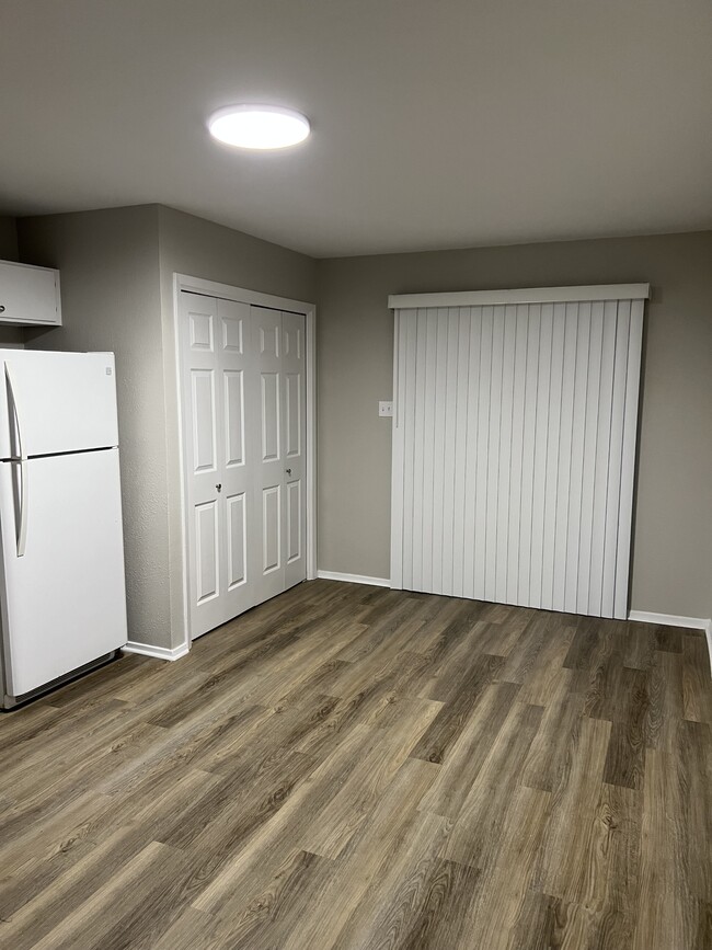 Building Photo - 2906 Prairie Flower Cir