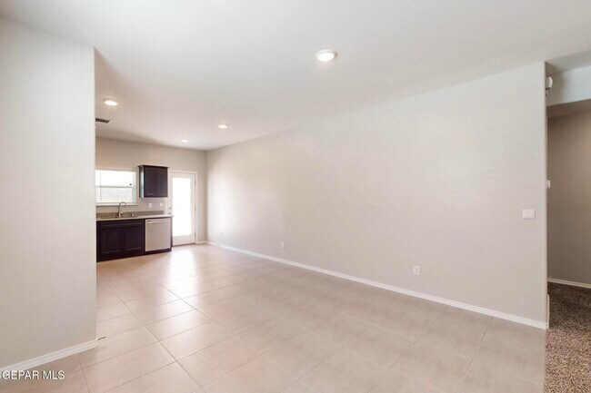 Building Photo - 15232 Hunch Ct