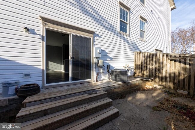 Building Photo - 7685 Duneiden Ln