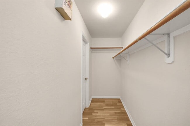Building Photo - 3211 Crestbridge Ln