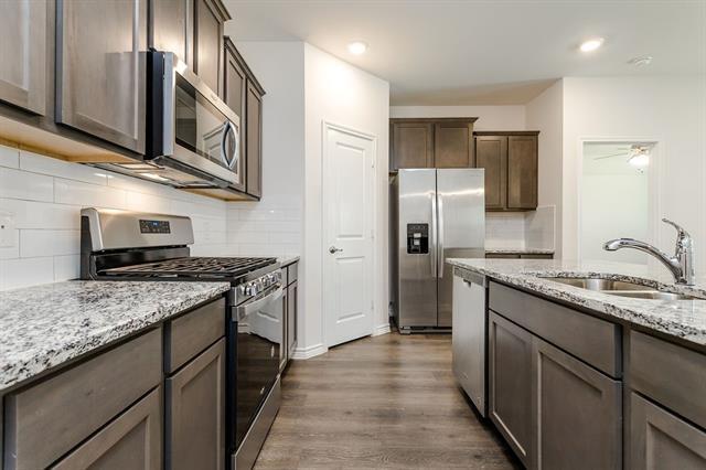 Building Photo - 406 Saddle Club Way
