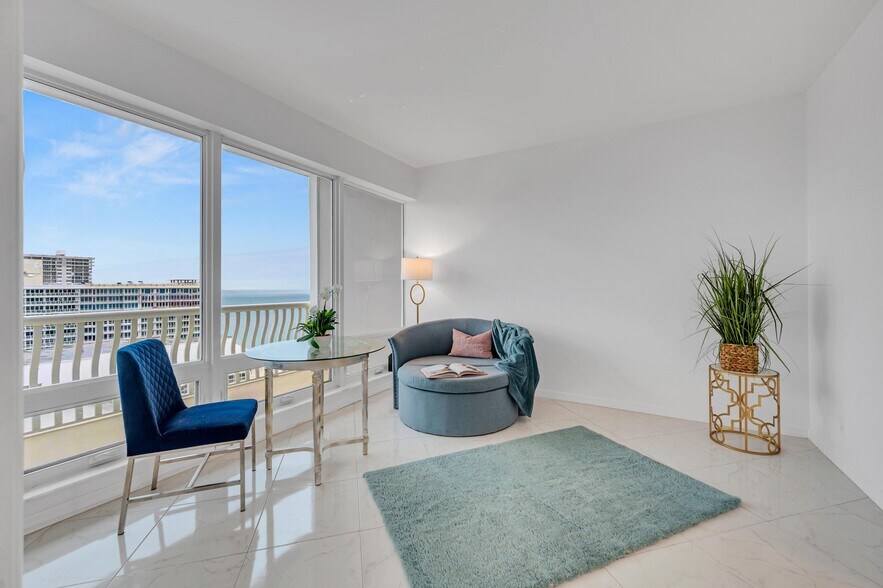 Building Photo - 4020 Galt Ocean Dr