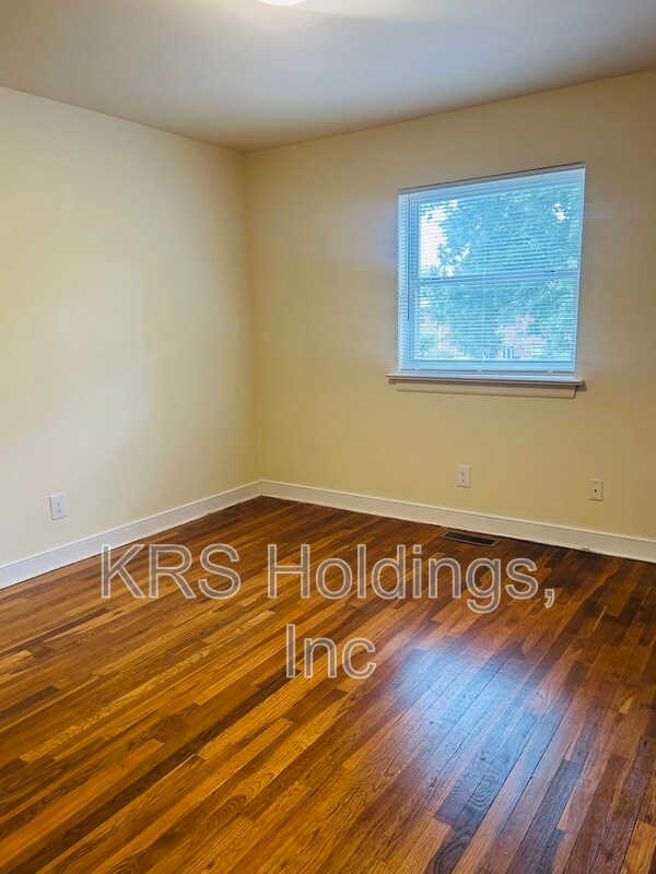 Building Photo - 5238 Goolsby Ct