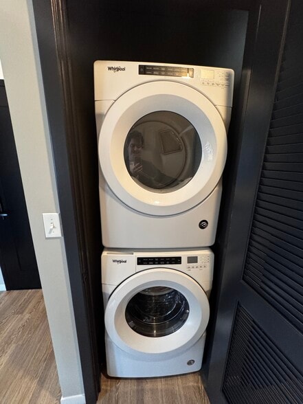 Building Photo - 26 N Sangamon St