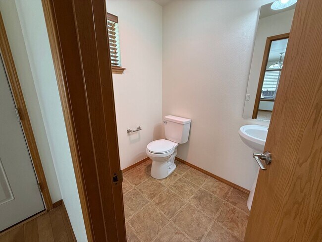 Building Photo - 1838 Bobs Hollow Ln