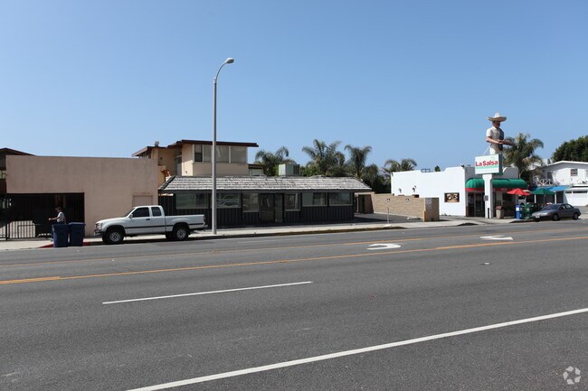 Building Photo - 22772-22776 Pacific Coast Hwy