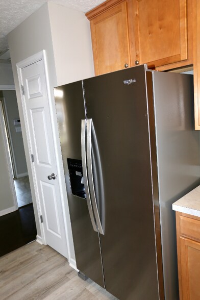 Building Photo - 8245 Frenchorn Ln