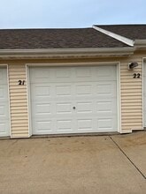 Building Photo - 1835 SW White Birch Cir