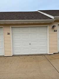 Building Photo - 1835 SW White Birch Cir