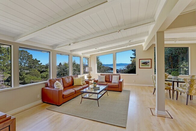 Building Photo - FIVE BEDROOM THREE-AND-A-HALF BATH HOME WI...