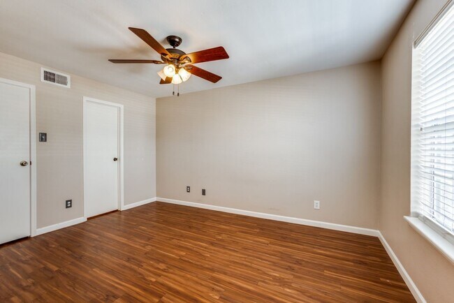 Building Photo - 8787 Brae Acres Rd