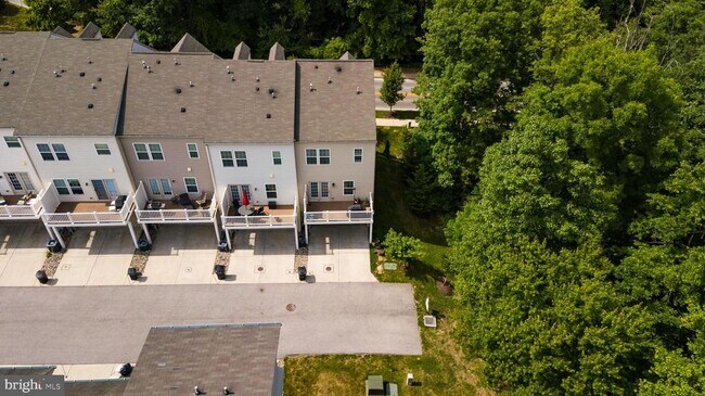 Building Photo - 7855 Port Capital Dr