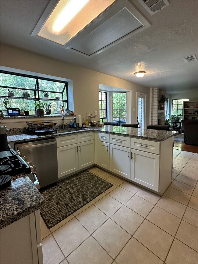 Building Photo - 63 S Stony Bridge Cir