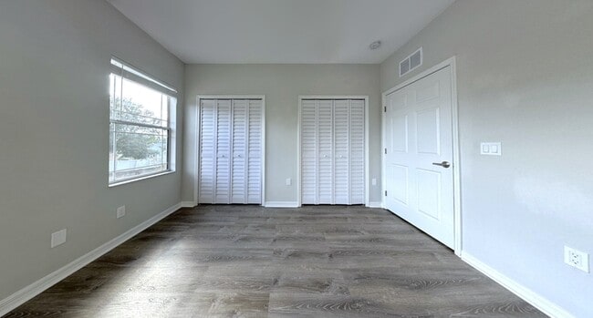 Building Photo - 4330 Tyler Cir N