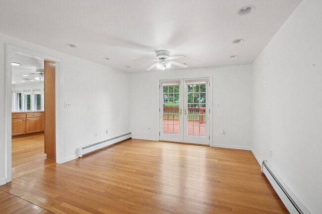 Building Photo - 34 Lewis Dr