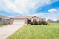 Building Photo - 965 Wineberry Rd