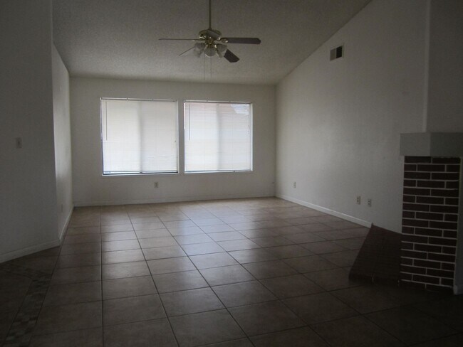 Building Photo - 8808 Gleeson Ct