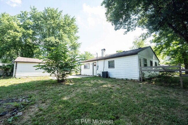 Building Photo - "Charming 3-Bed Home on Dubarry Road – Coz...