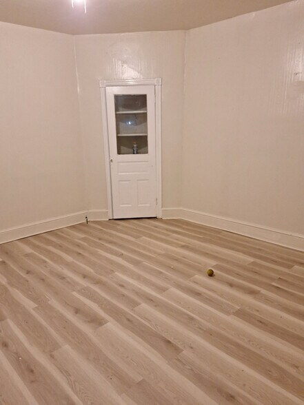 Building Photo - 2407 Washington St