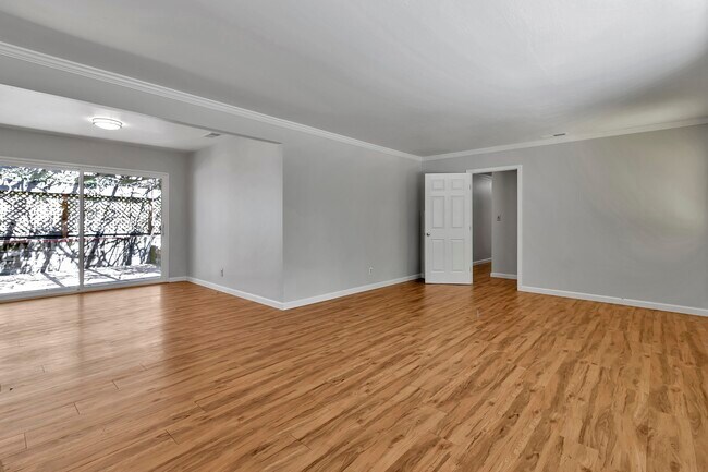 Building Photo - 520 Dawkins Dr
