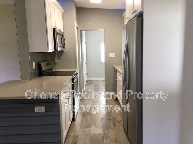 Building Photo - 520 Sunrise Dr