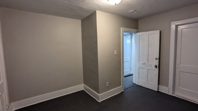 Building Photo - Atlas Investment Group, LLC (569 Allyn St ...
