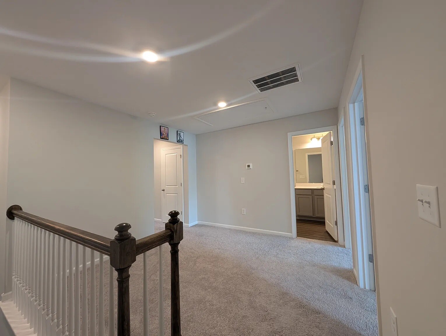 Building Photo - Room in Townhome on Regal Dr