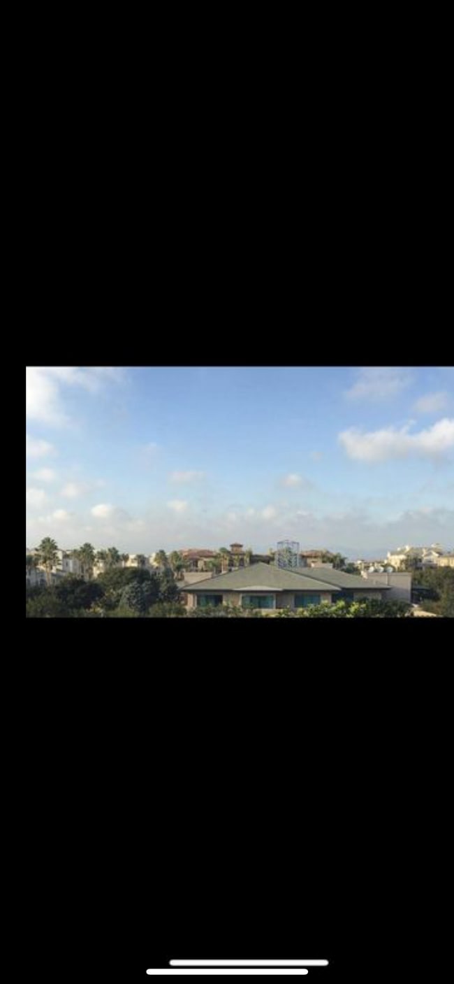 Building Photo - 7100 Playa Vista Dr