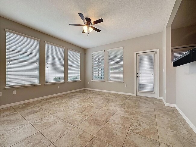 Building Photo - 345 Alcove Dr