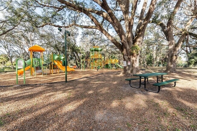 Building Photo - 18117 Paradise Point Dr