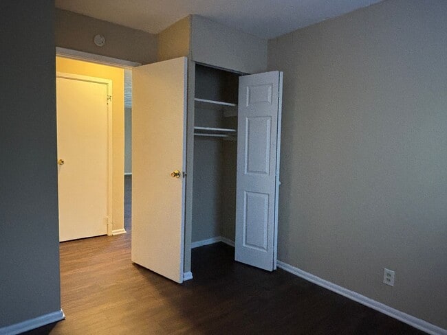 Building Photo - %50 OFF FIRST MONTH'S RENT! Spacious 3 bedroom home with large backyard deck!