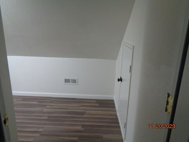 Building Photo - 720 Devonshire Ct