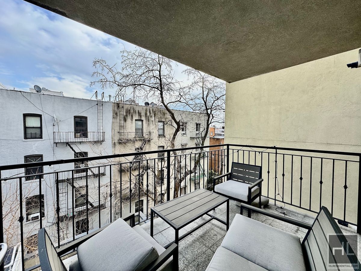 Building Photo - 37 STREET