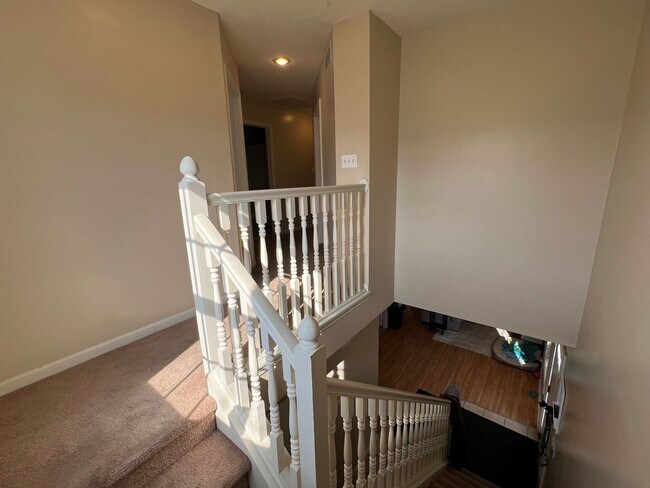 Building Photo - PRICE REDUCTION Available July 2026! Monthly rent $1,700