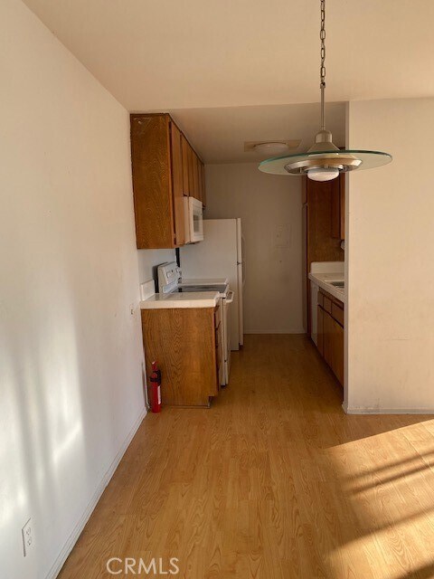 Building Photo - 5460 White Oak Ave