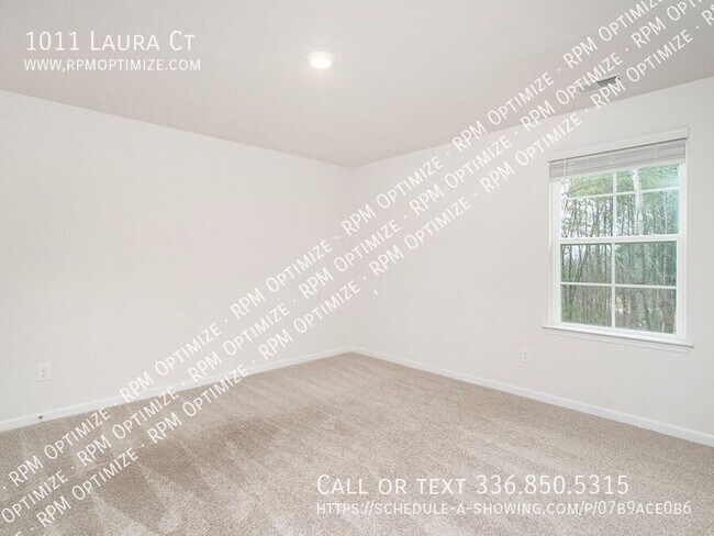 Building Photo - 1011 Laura Ct