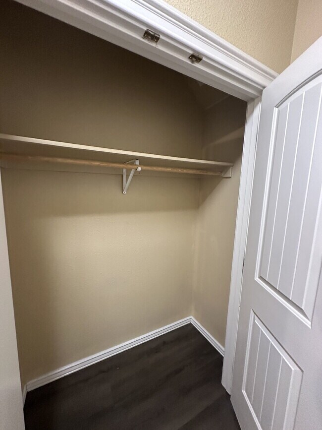 Building Photo - 10151 W Rifleman Ln