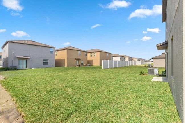 Building Photo - LIKE NEW 5 Bedroom Home for RENT in Touchstone!