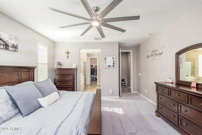 Building Photo - 10648 W Eucalyptus Rd