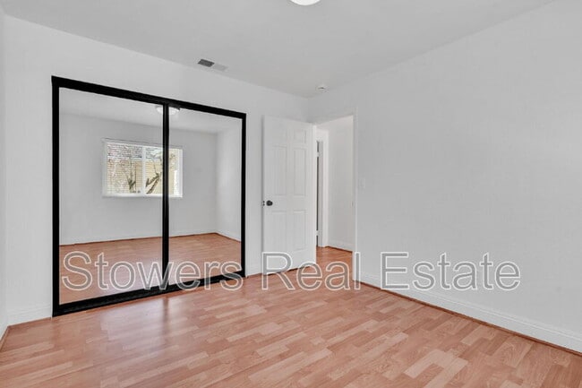 Building Photo - 2940 Sombrero Cir