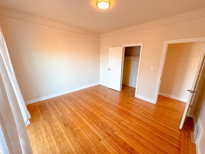 Building Photo - 472 Ramsell St