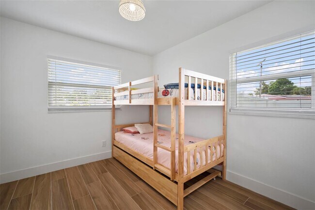 Building Photo - 7717 W Powhatan Ave