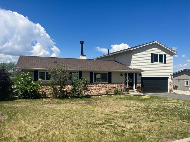 Building Photo - Coming Soon - Spacious Fully Remodeled and Upgraded Hidden Valley Home