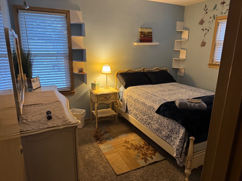 Building Photo - 20455 Strathmoor St