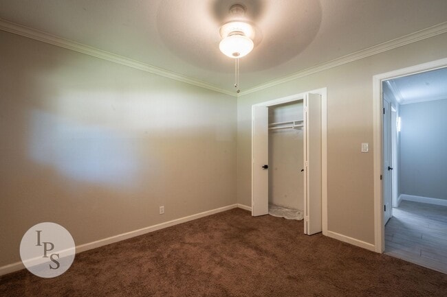 Building Photo - Fresno Eastside Home, 3BR/2BA, Near CSUF –...