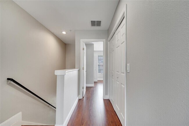 Building Photo - 200 Sterling Springs Ln